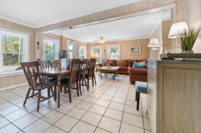 The 19th Hole -5 Bdr Slps 10 Golf Beach Heated Pool Extended Winter Stay Welcome!!!